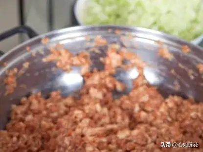 致富经黑猪肉饺子_黑猪肉饺子馅怎样做窍门_黑猪肉饺子好吃吗