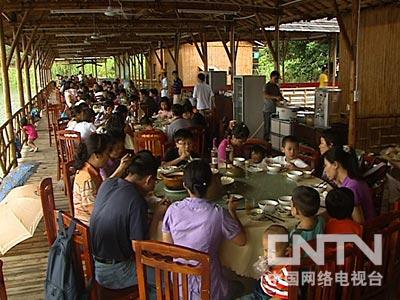 [致富经]榜样20强(3)北大学子的卖肉新招(2010.10.13)